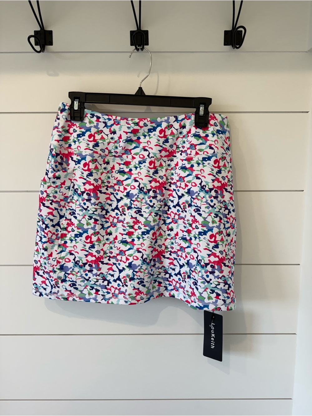 Lou Keith NWT Golf Tennis White Mini Skort with Bright Accents